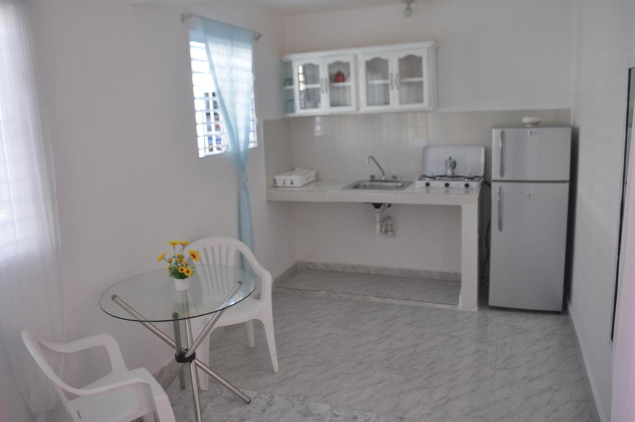 Residencial Lucy Lejlighed Boca Chica Eksteriør billede